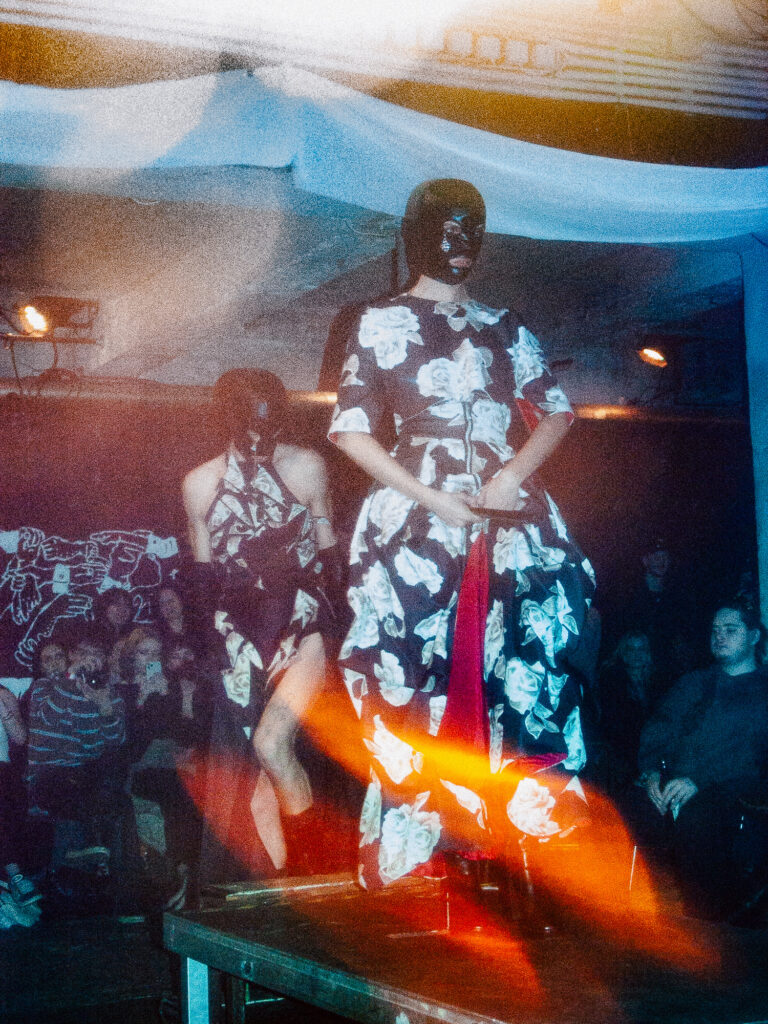 Rave-Modeshow